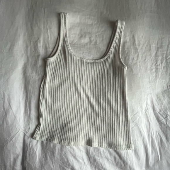 SUMMERY BUTTON-UP TANK TOP - Picture 4 of 4